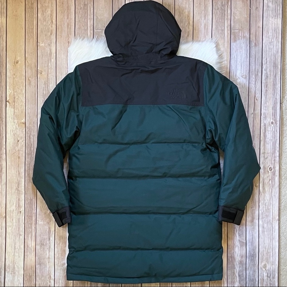 The North Face Men’s Biggie McMurdo Parka In Green - Picture 6 of 10